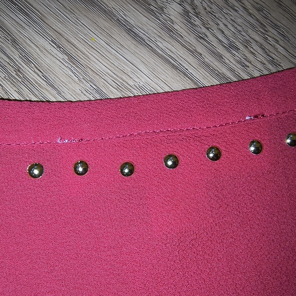 Michael Kors Red Studded Hi-Lo Hem Blouse in Size L - Picture 12 of 14